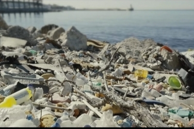 Break-up with single-use plastics (video) Break-up with single-use plastics (video)