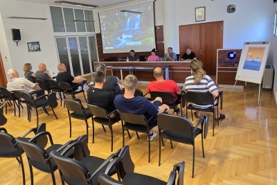Développer la collaboration pour la conservation des requins en Adriatique Développer la collaboration pour la conservation des requins en Adriatique